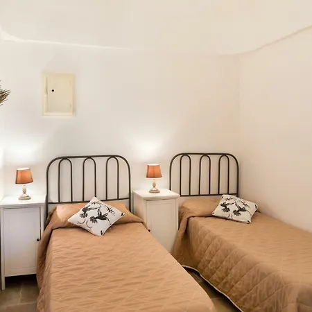 Trullo Porta Blu *