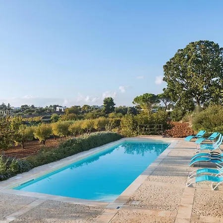 Trullo Porta Blu מרטינה פרנקה