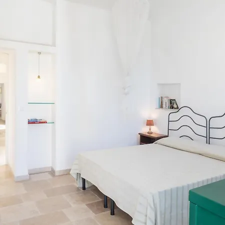 Trullo Porta Blu וילה